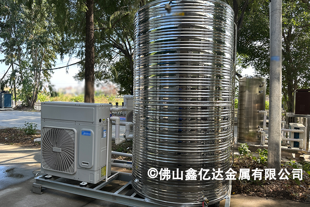 不銹鋼承壓水箱(圖6) 不銹鋼承壓水箱(圖6)