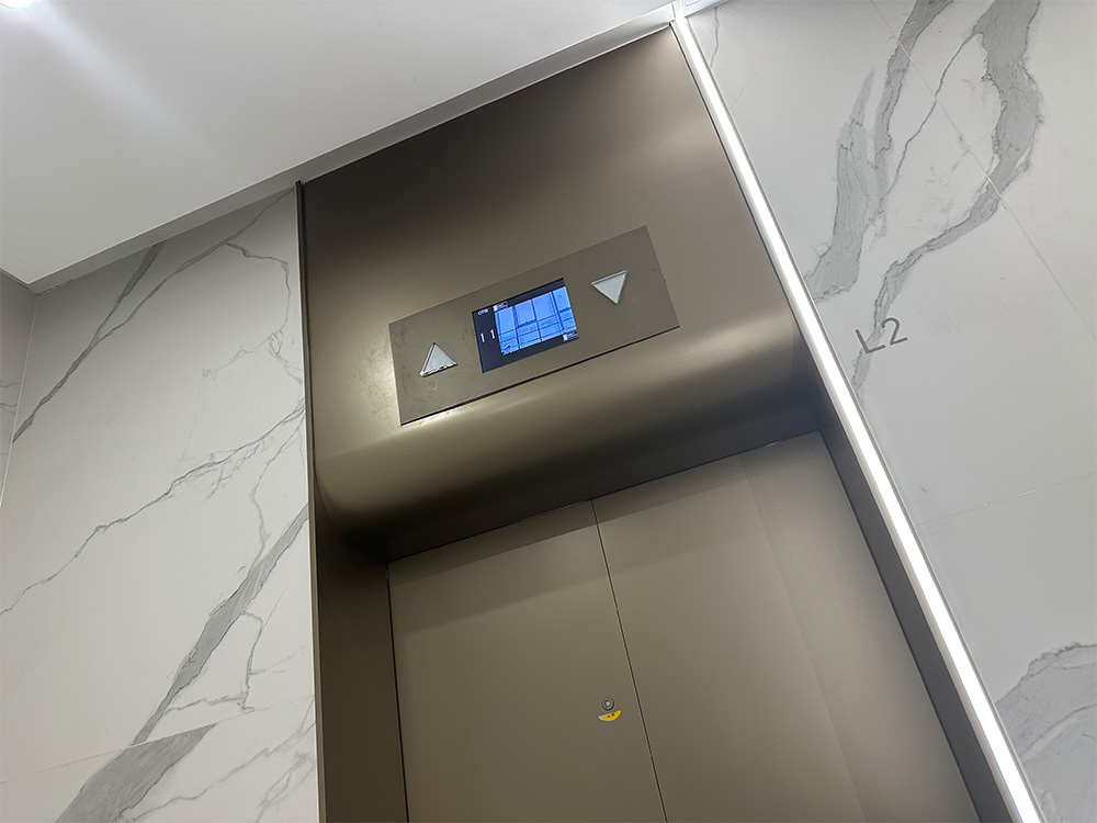 不銹鋼電梯門套(圖2) 不銹鋼電梯門套(圖2)